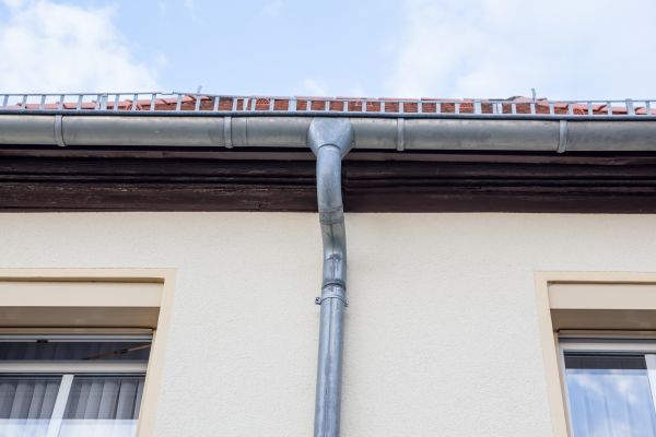 Cost of Commercial Gutter Maintenance in Seneca