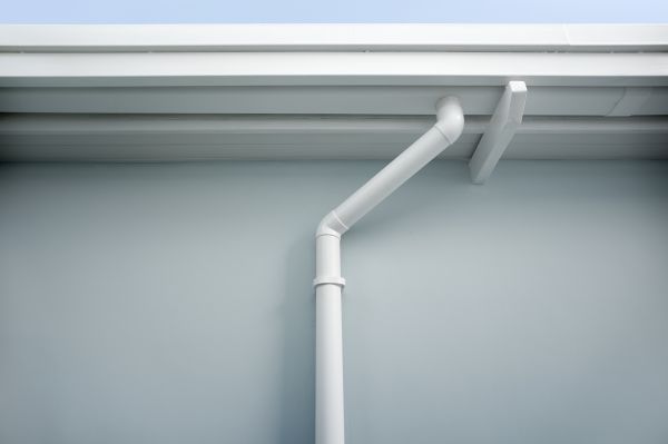 Cost of Downspout Unclogging in Seneca